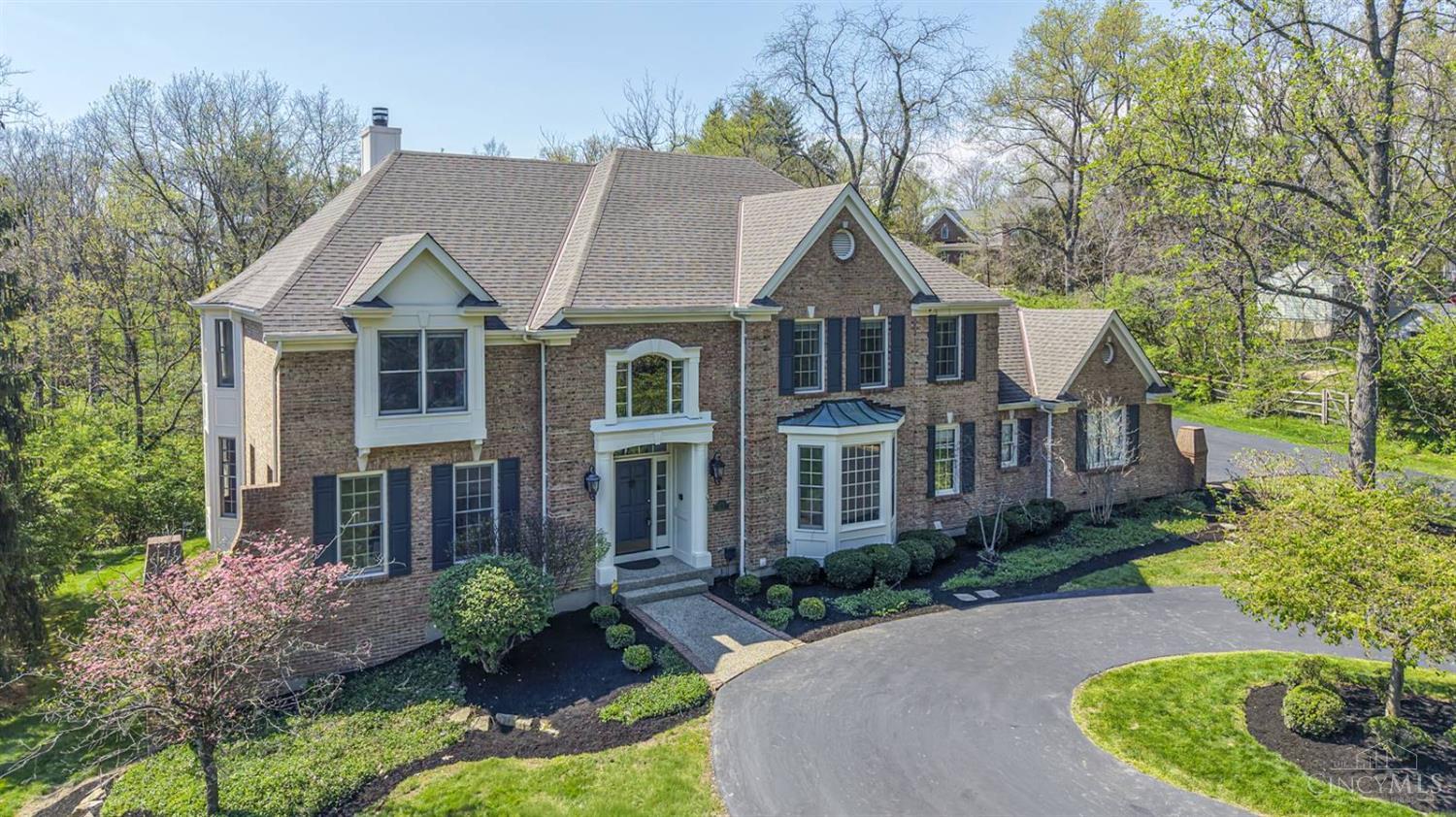 4725 Miami Road Cincinnati, OH 45243 - Photo 2 of 83