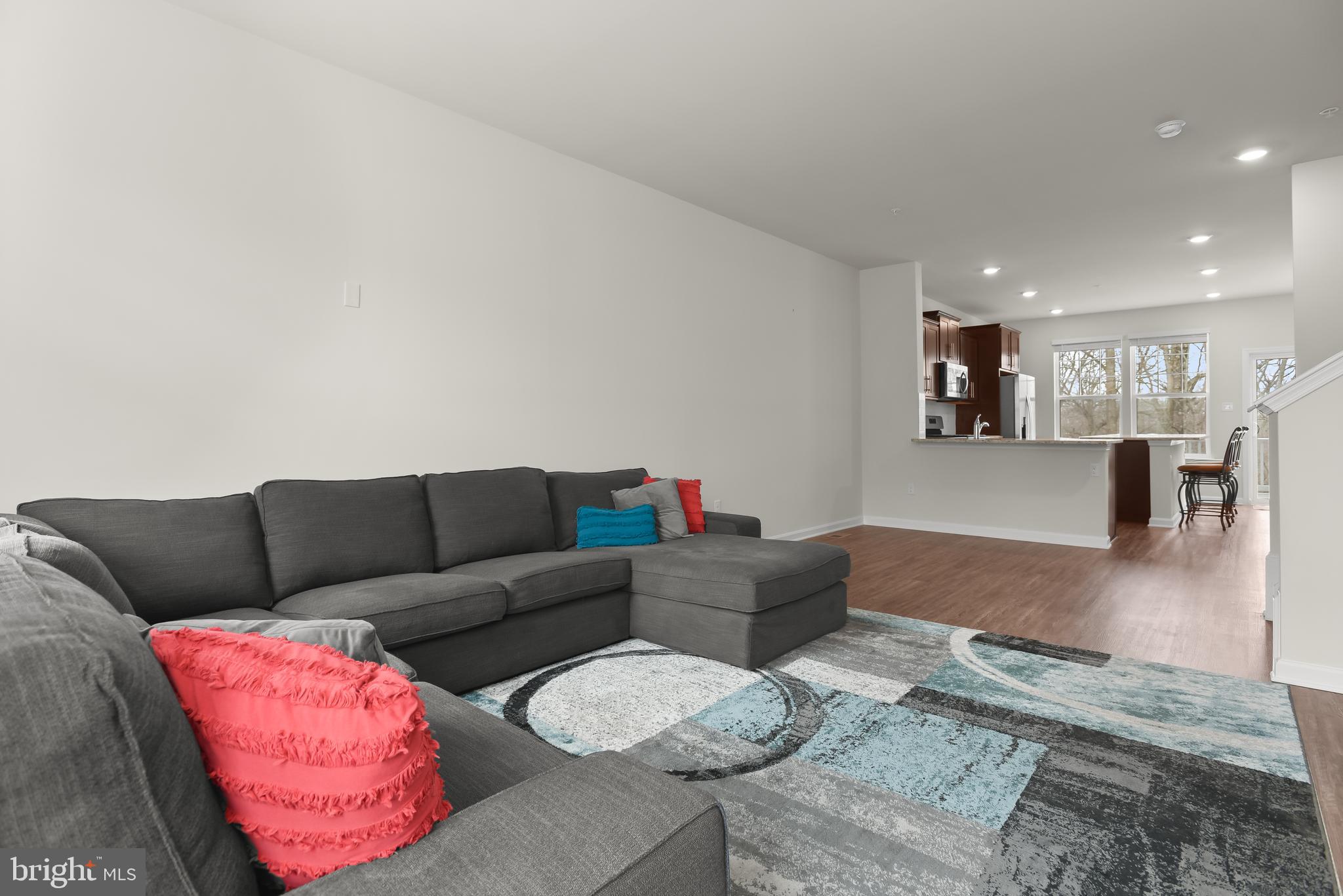 7989 Patterson Way Hanover, MD 21076 - Photo 11 of 44 Living Room