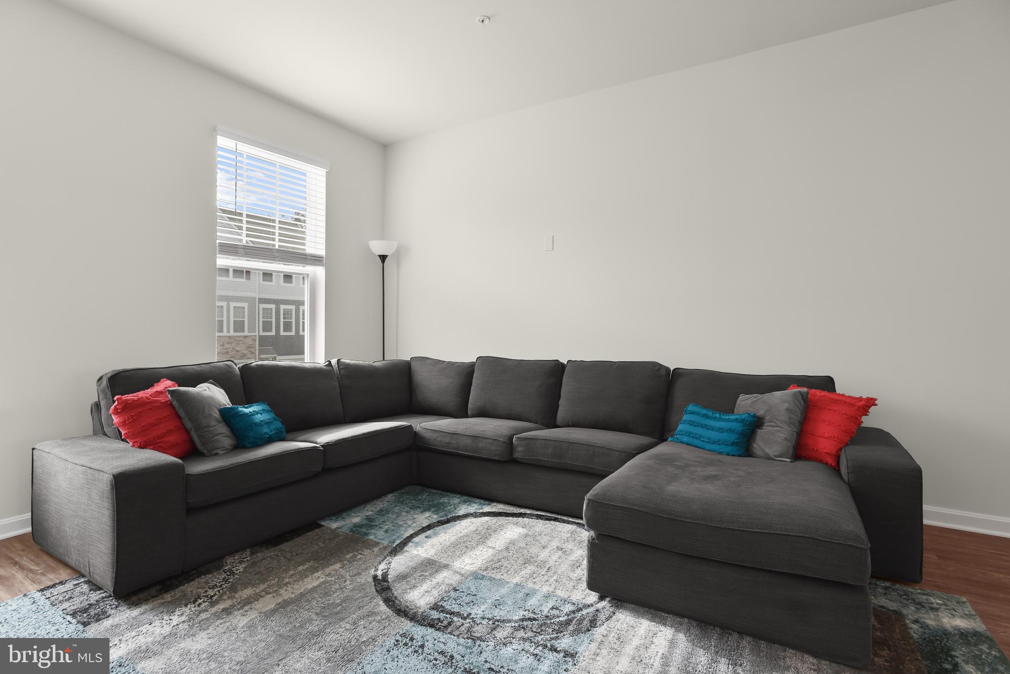 7989 Patterson Way Hanover, MD 21076 - Photo 9 of 44 Living Room