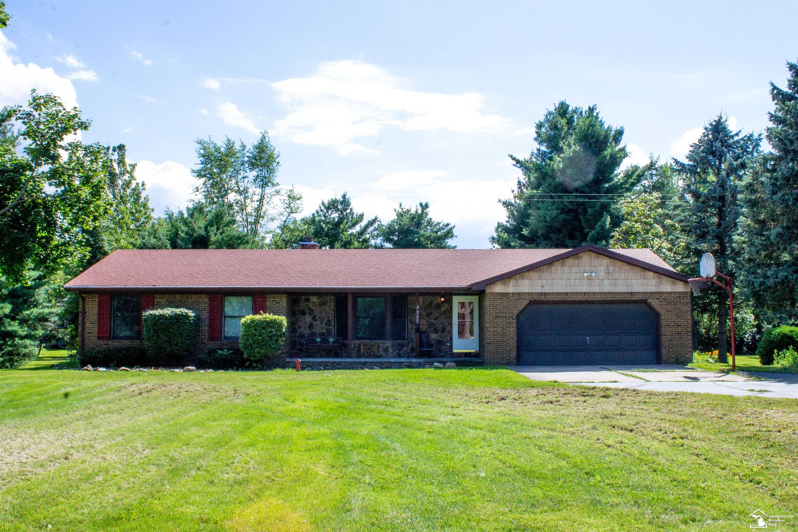 3227 Bluebush Road Monroe, MI 48162 - Photo 1 of 27