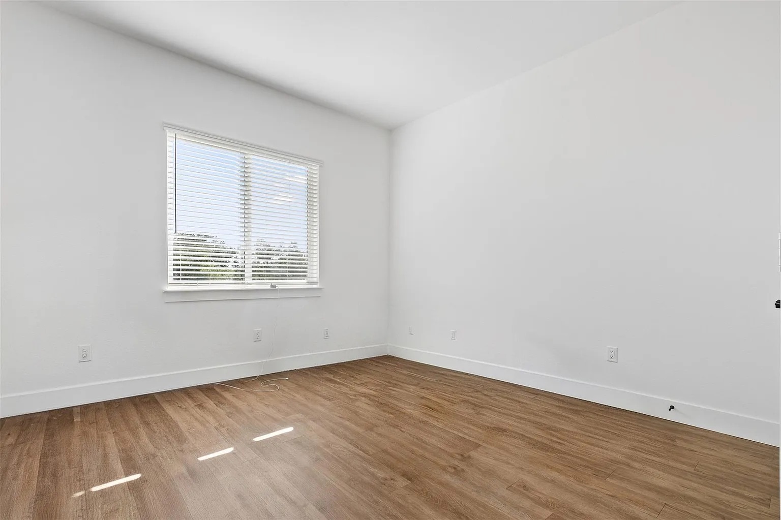 1811 Webberville Road, Unit 1305 Austin, TX 78721 - Photo 6 of 13
