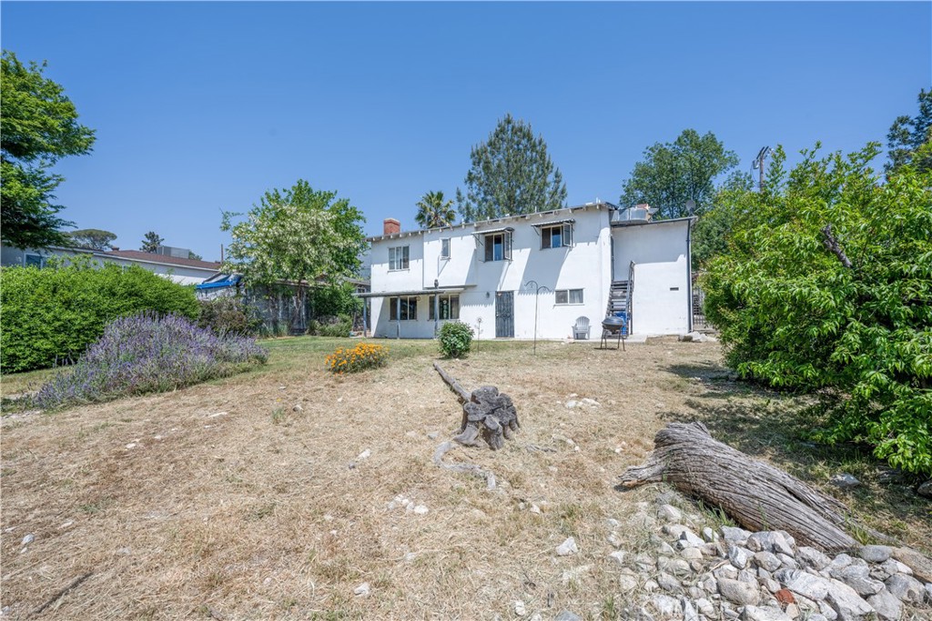 10343 Helendale Avenue Tujunga, CA 91042 - Photo 27 of 30 a house view with a outdoor space