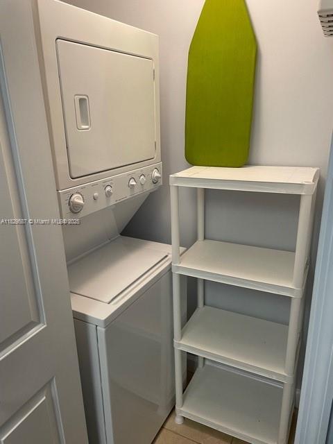 2650 Southwest 37th Avenue, Unit 501 Miami, FL 33134 - Photo 13 of 16 a utility room with dryer and washer