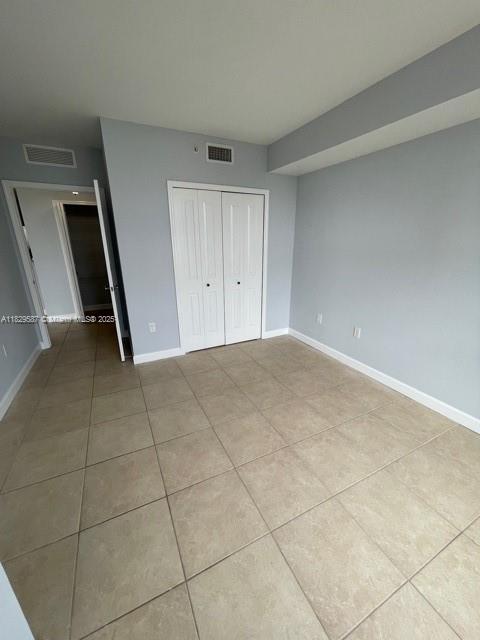 2650 Southwest 37th Avenue, Unit 501 Miami, FL 33134 - Photo 7 of 16 a view of an empty room