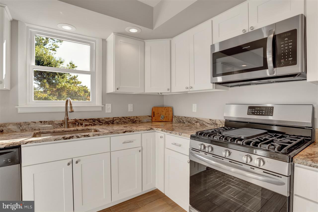 2630 Carnegie Road York, PA 17402 - Photo 8 of 34 Gallery Image 8