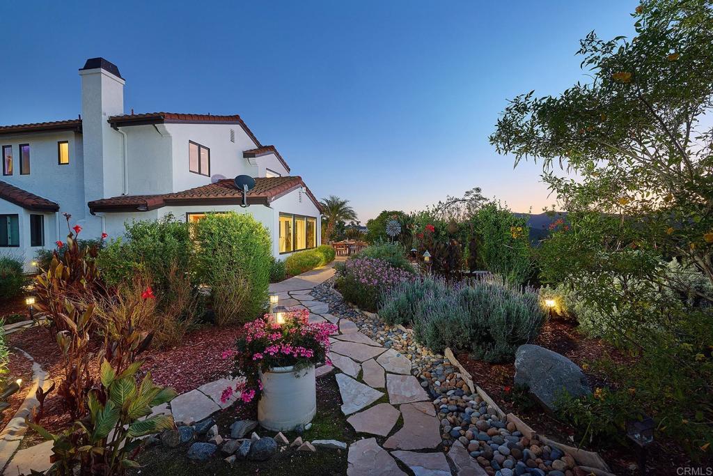 3609 Monte Real Escondido, CA 92029 - Photo 14 of 75