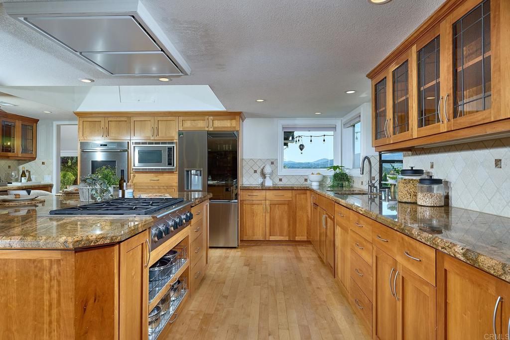 3609 Monte Real Escondido, CA 92029 - Photo 35 of 75