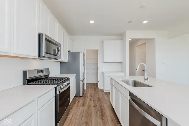 $389,900 | 3896 Sterling Drive, Whitestown, IN 46075