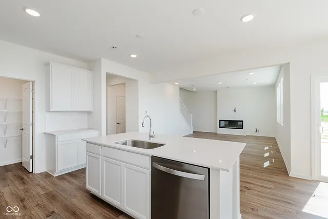 $389,900 | 3896 Sterling Drive, Whitestown, IN 46075