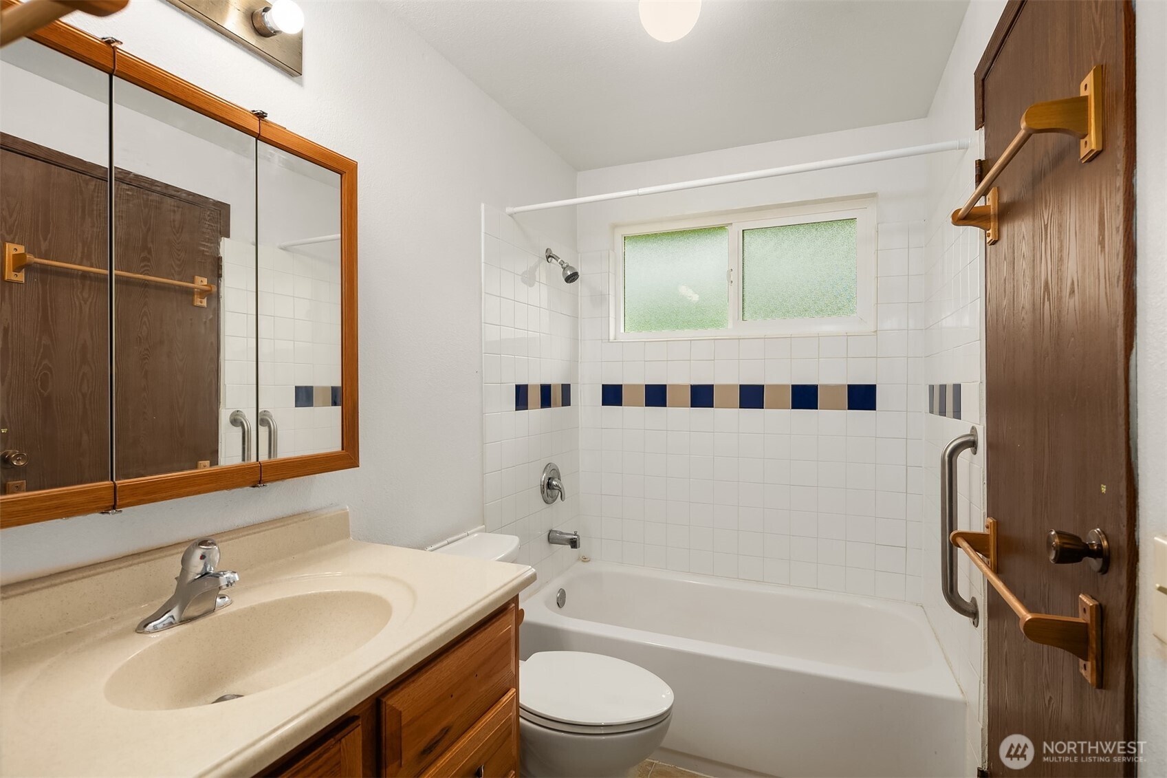3214 Southeast 19th Court Renton, WA 98058 - Photo 17 of 25 Gallery Image 17