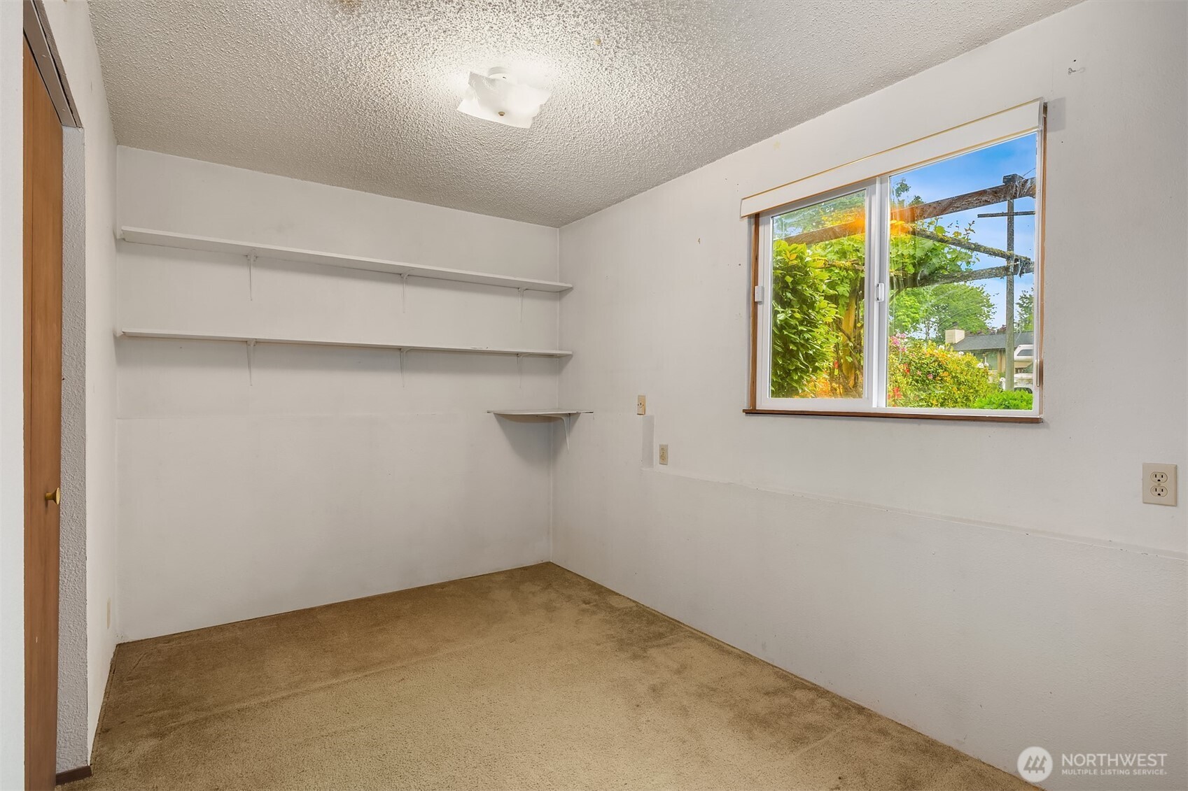 3214 Southeast 19th Court Renton, WA 98058 - Photo 21 of 25 Gallery Image 21