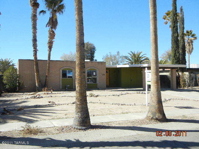 2718 South Jaguar Road Tucson, AZ 85730 - Photo 2 of 19