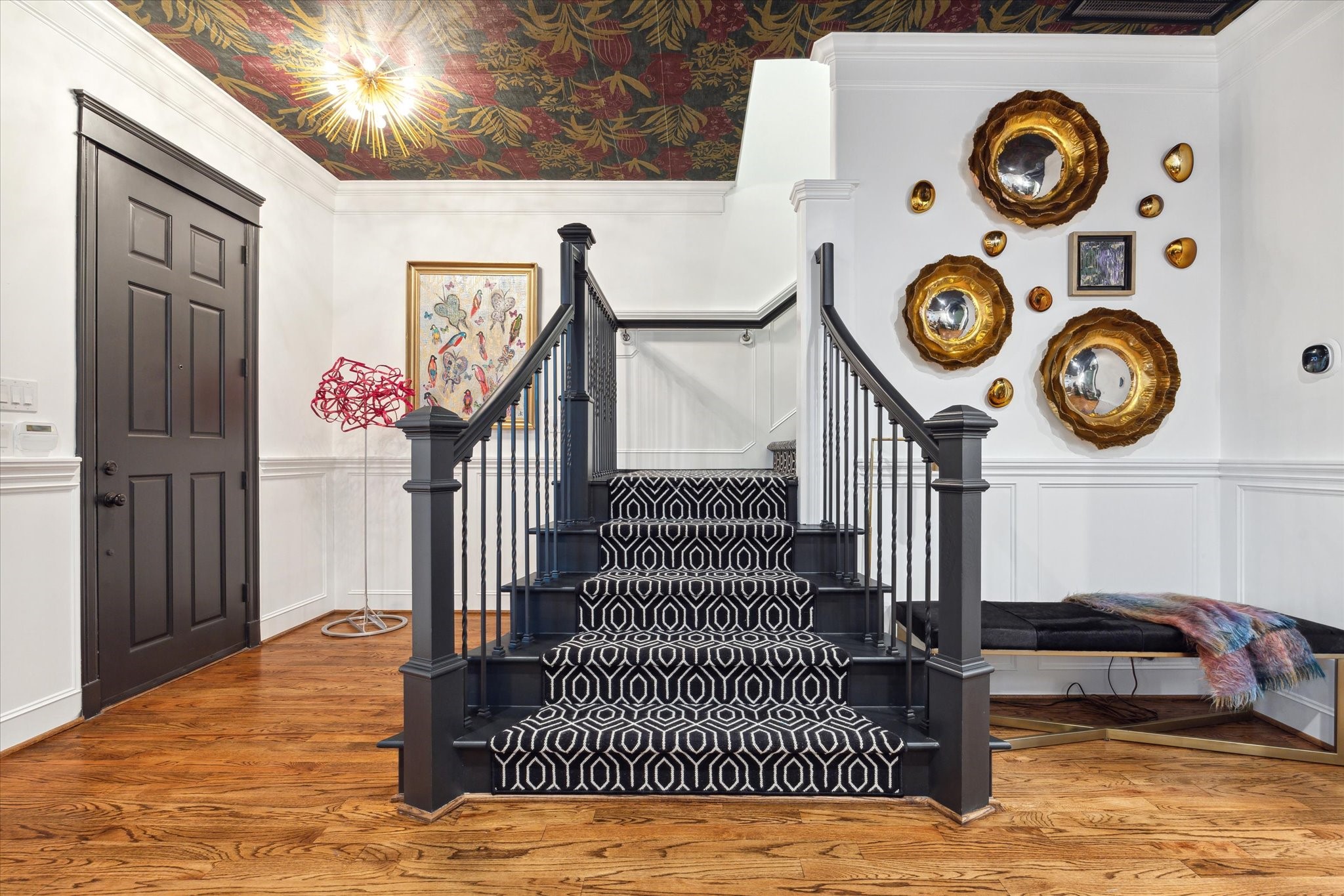606 Rutland Street Houston, TX 77007 - Photo 11 of 48 Wall papered ceiling