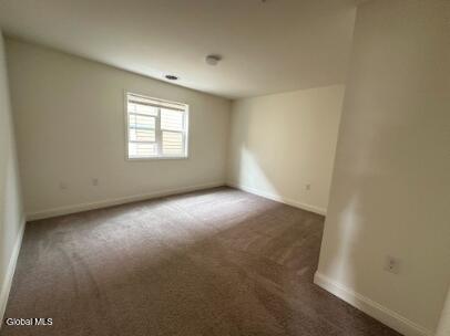 1047 Broadway, Unit 7 Rensselaer, NY 12144 - Photo 4 of 7 13db6c93-f0d2-4ecc-b8d0-9711d39a482f