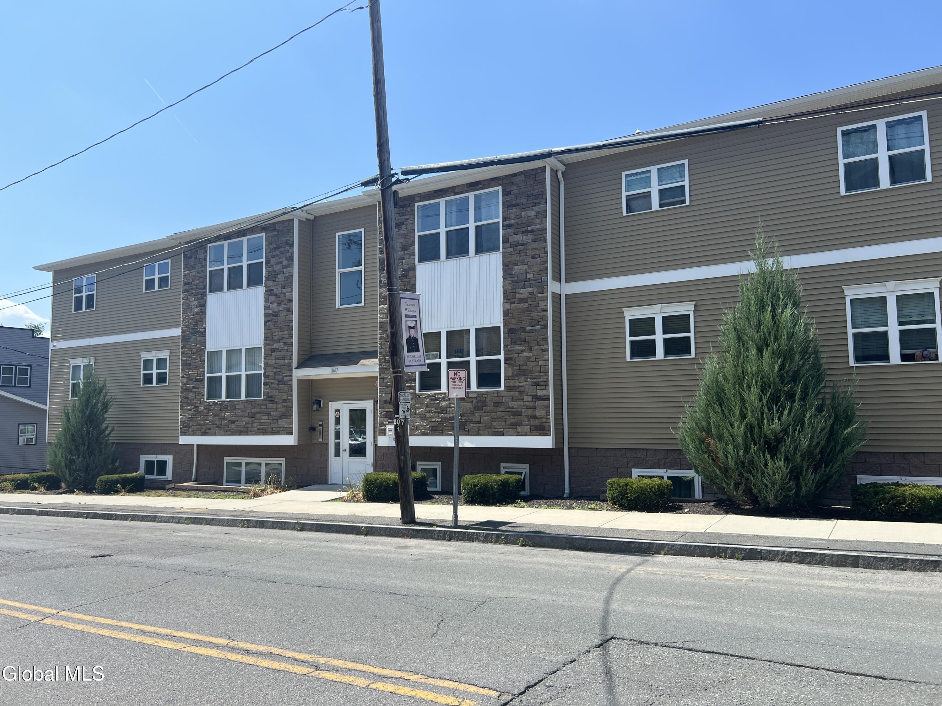 1047 Broadway, Unit 7 Rensselaer, NY 12144 - Photo 7 of 7 IMG_9902