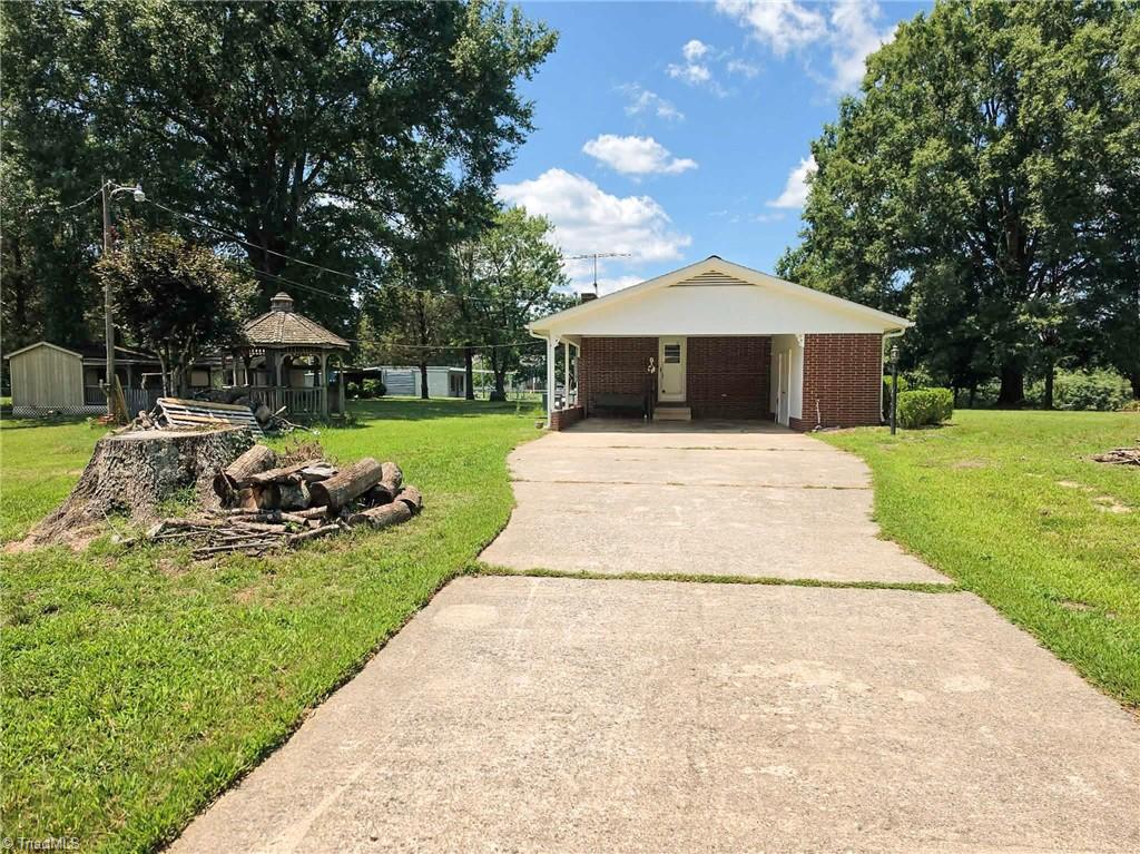 506 Archergate Road Browns Summit, NC 27214 - Photo 4 of 23 Gallery Image 4