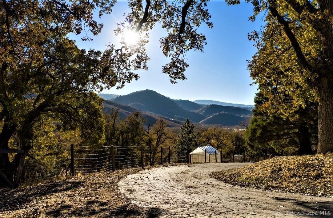 17610 Water Canyon Road Tehachapi, CA 93561 - Photo 14 of 16 Gallery Image 14