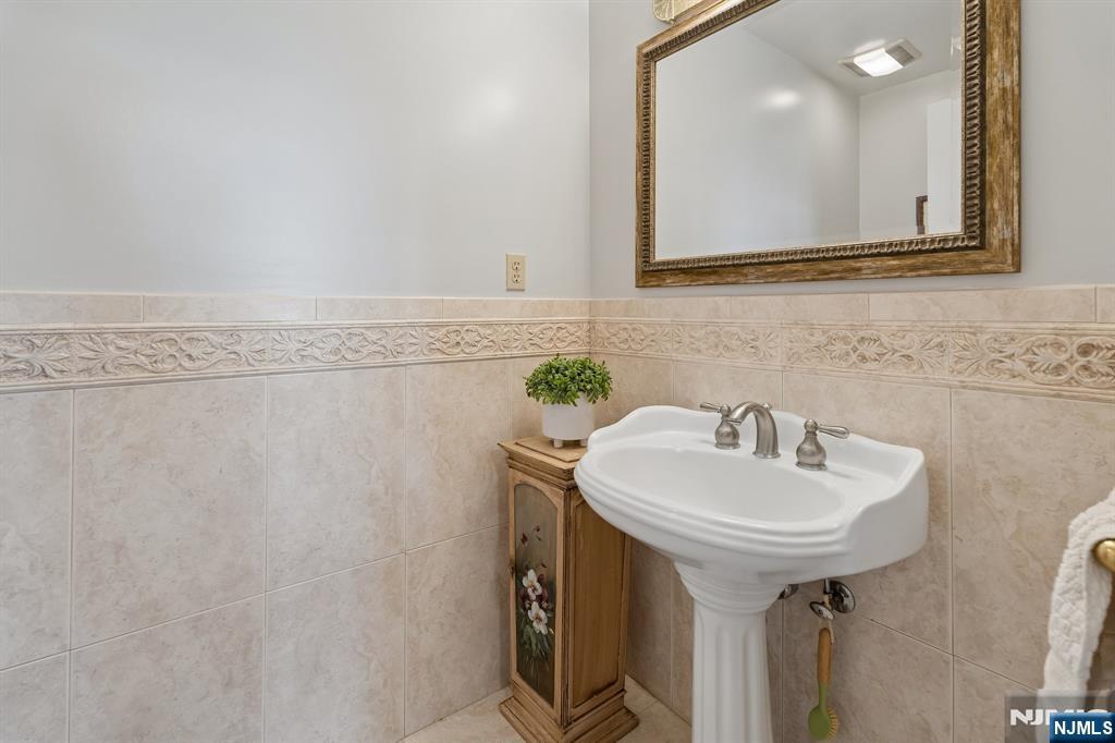 30 Witherspoon Street Nutley, NJ 07110 - Photo 14 of 46