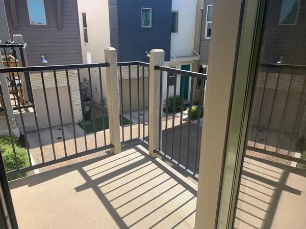 $2,400 | 345 Crate Avenue, Sacramento, CA 95818
