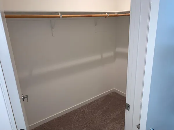 $2,400 | 345 Crate Avenue, Sacramento, CA 95818