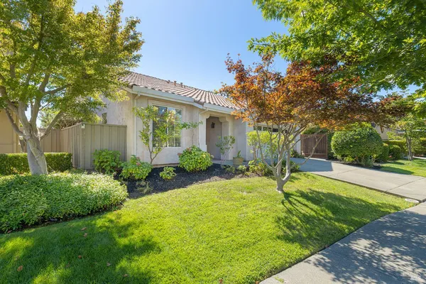 $1,250,000 | 91 South Newport Drive, Napa, CA 94559