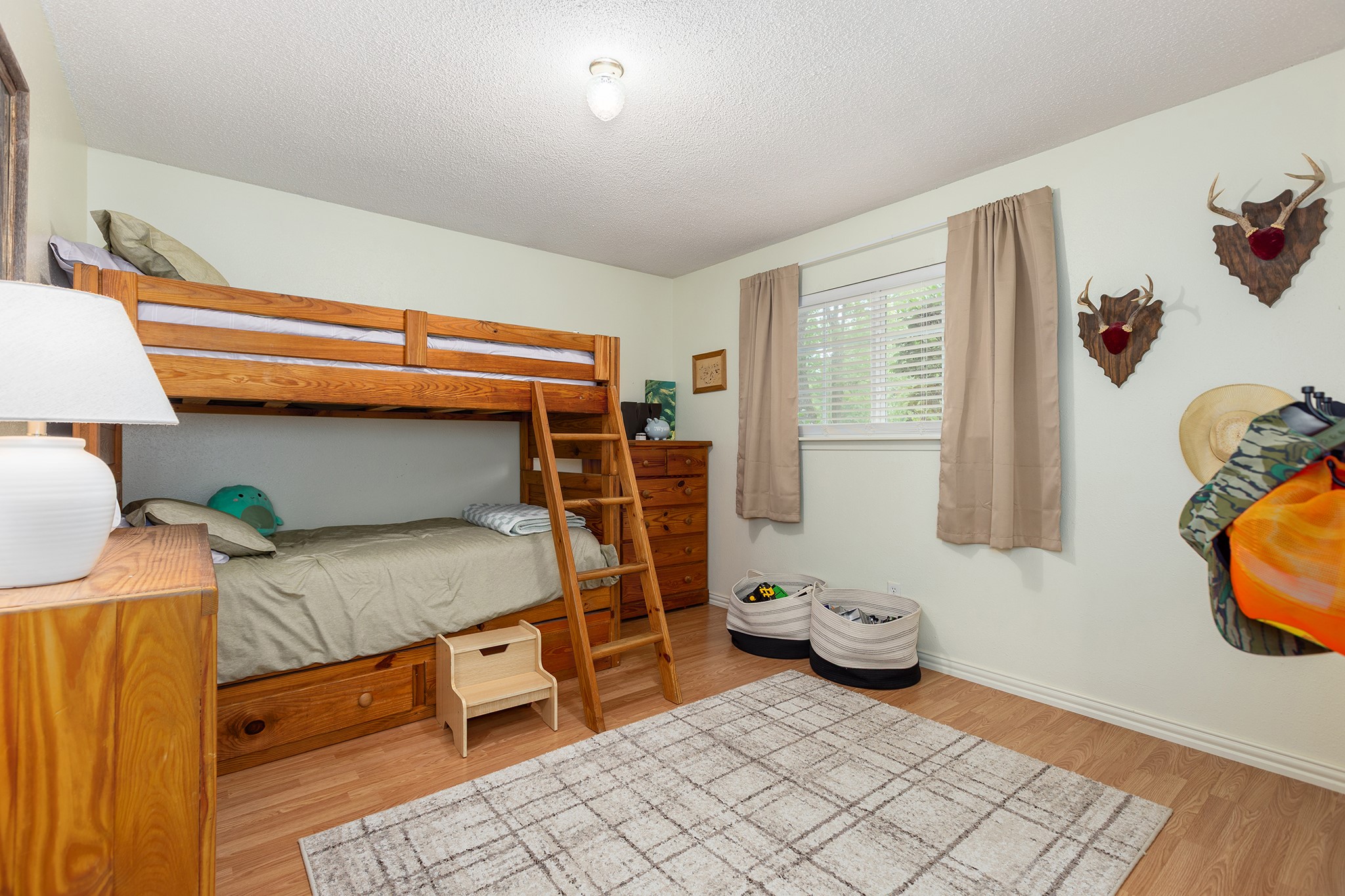 175 County Road 2005 Liberty, TX 77575 - Photo 24 of 42 a bedroom with a bed and a window
