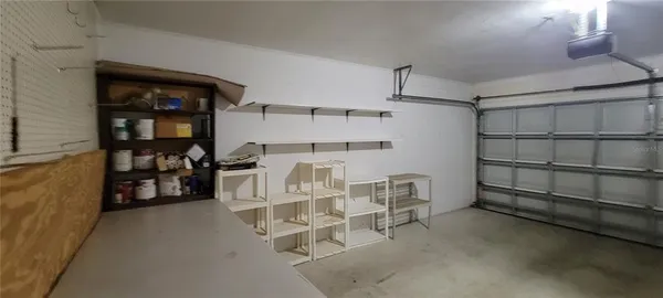 $2,300 | 2220 Northwest 14th Avenue, Gainesville, FL 32605