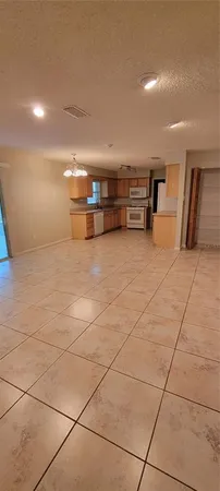 $2,300 | 2220 Northwest 14th Avenue, Gainesville, FL 32605