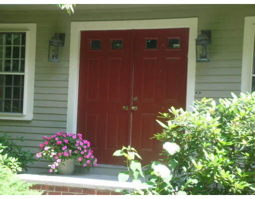 24 Aaron Road Sudbury, MA 01776 - Photo 2 of 22