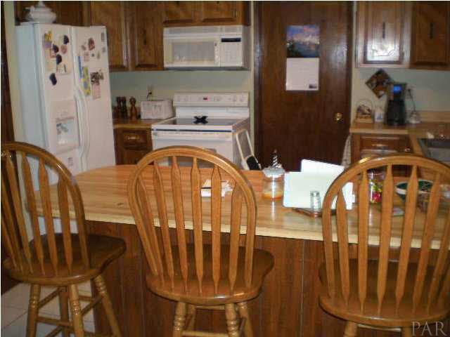 7208 Helms Road Pensacola, FL 32526 - Photo 10 of 12 Pleasing Kitchen