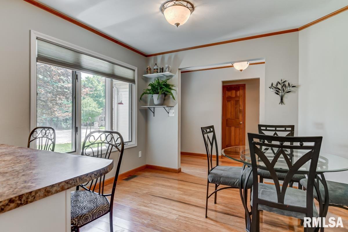 29 Charlene Lane Springfield, IL 62711 - Photo 10 of 35 Gallery Image 10