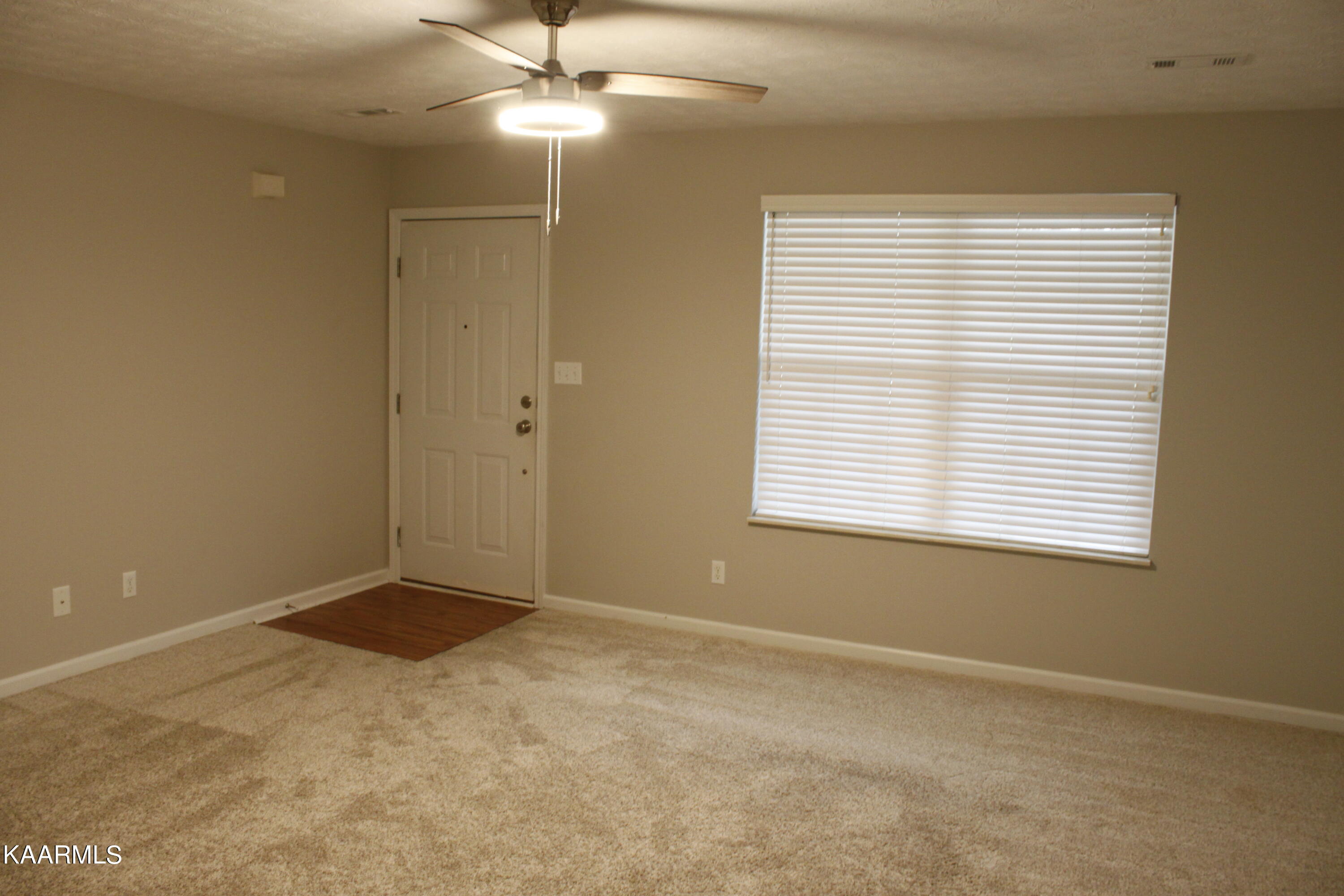 7709 Cotton Patch Road Corryton, TN 37721 - Photo 4 of 15 Living Room