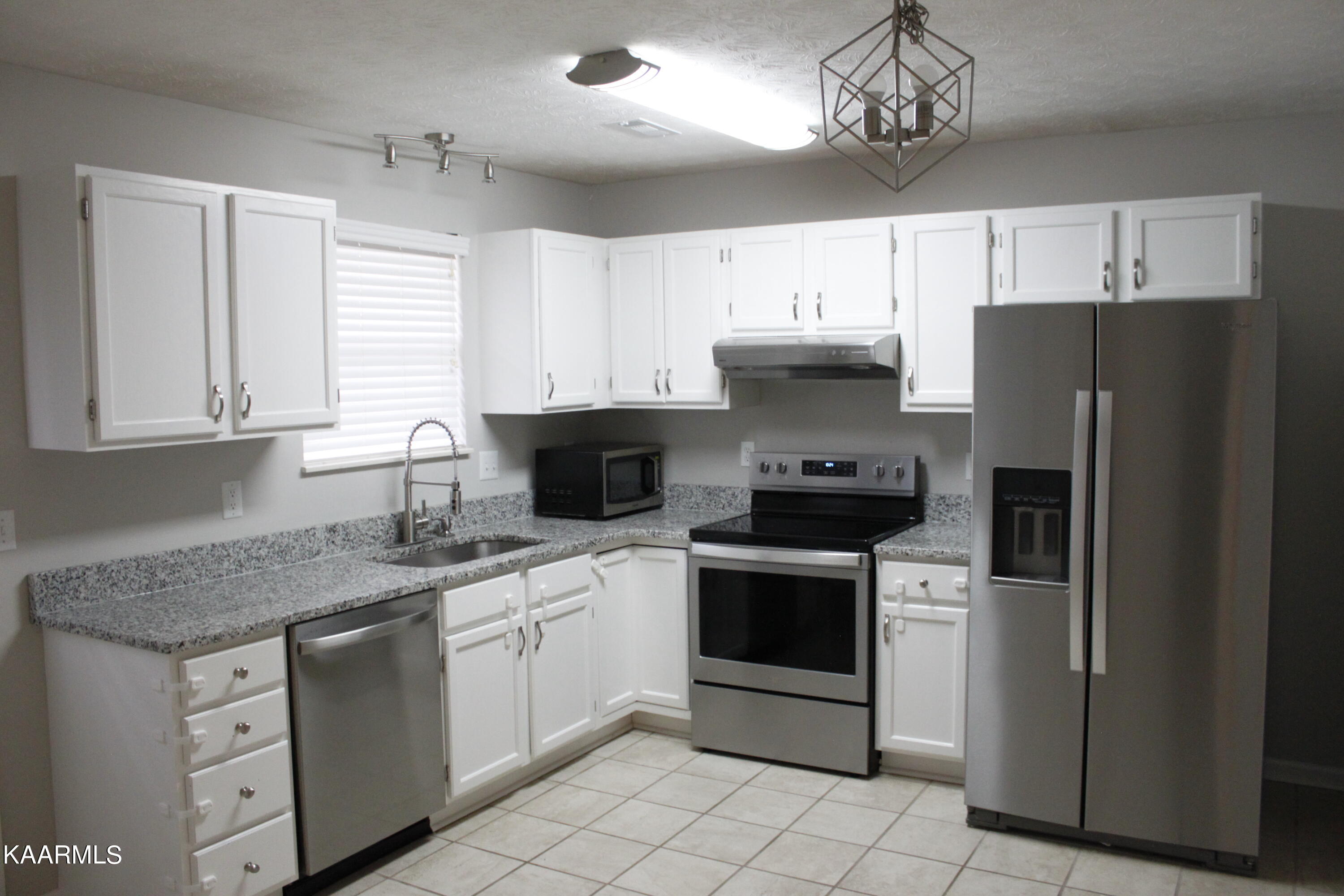 7709 Cotton Patch Road Corryton, TN 37721 - Photo 5 of 15 Kitchen