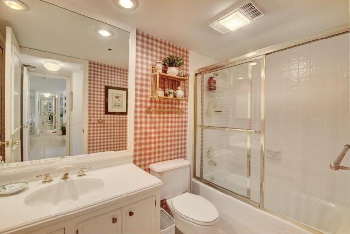 4201 North Ocean Boulevard, Unit C508 Boca Raton, FL 33431 - Photo 15 of 20 SECOND BATHROOM