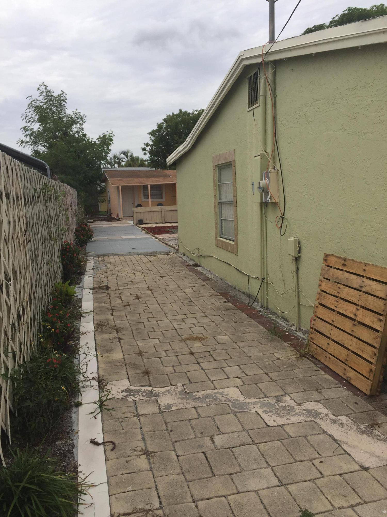 170 Northeast 15th Terrace Boca Raton, FL 33432 - Photo 22 of 24 IMG_6298