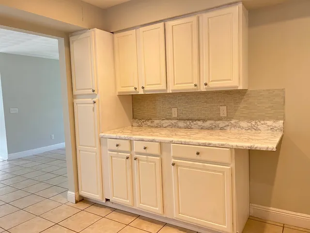 $3,100 | 540 South Manor Drive, Stuart, FL 34994