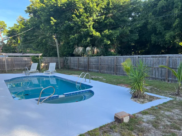 $3,100 | 540 South Manor Drive, Stuart, FL 34994