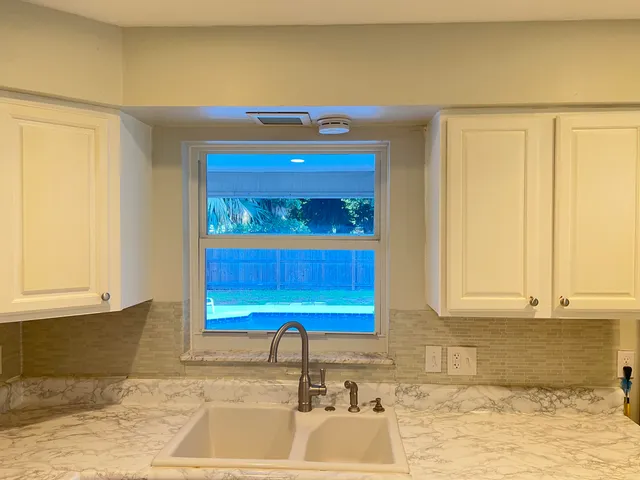 $3,100 | 540 South Manor Drive, Stuart, FL 34994