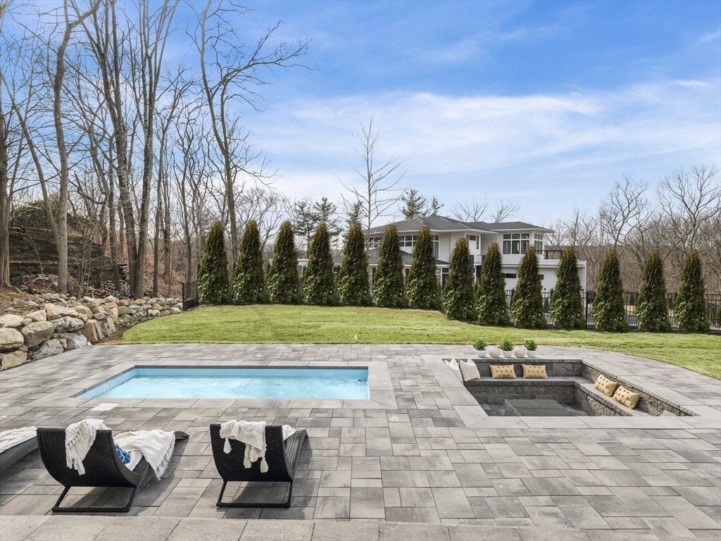 225 Walnut Street Saugus, MA 01906 - Photo 41 of 42