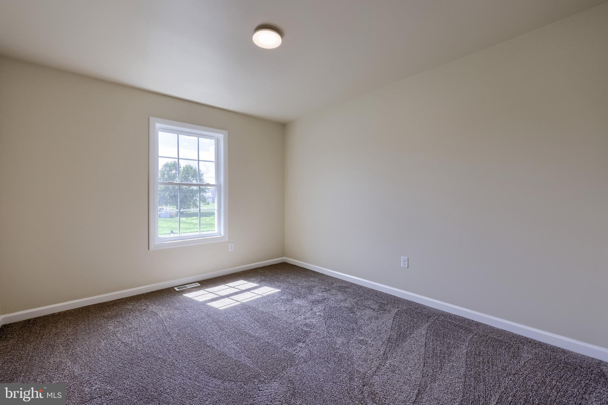 6030 Deborah Drive Spring Grove, PA 17362 - Photo 20 of 34 an empty room with windows