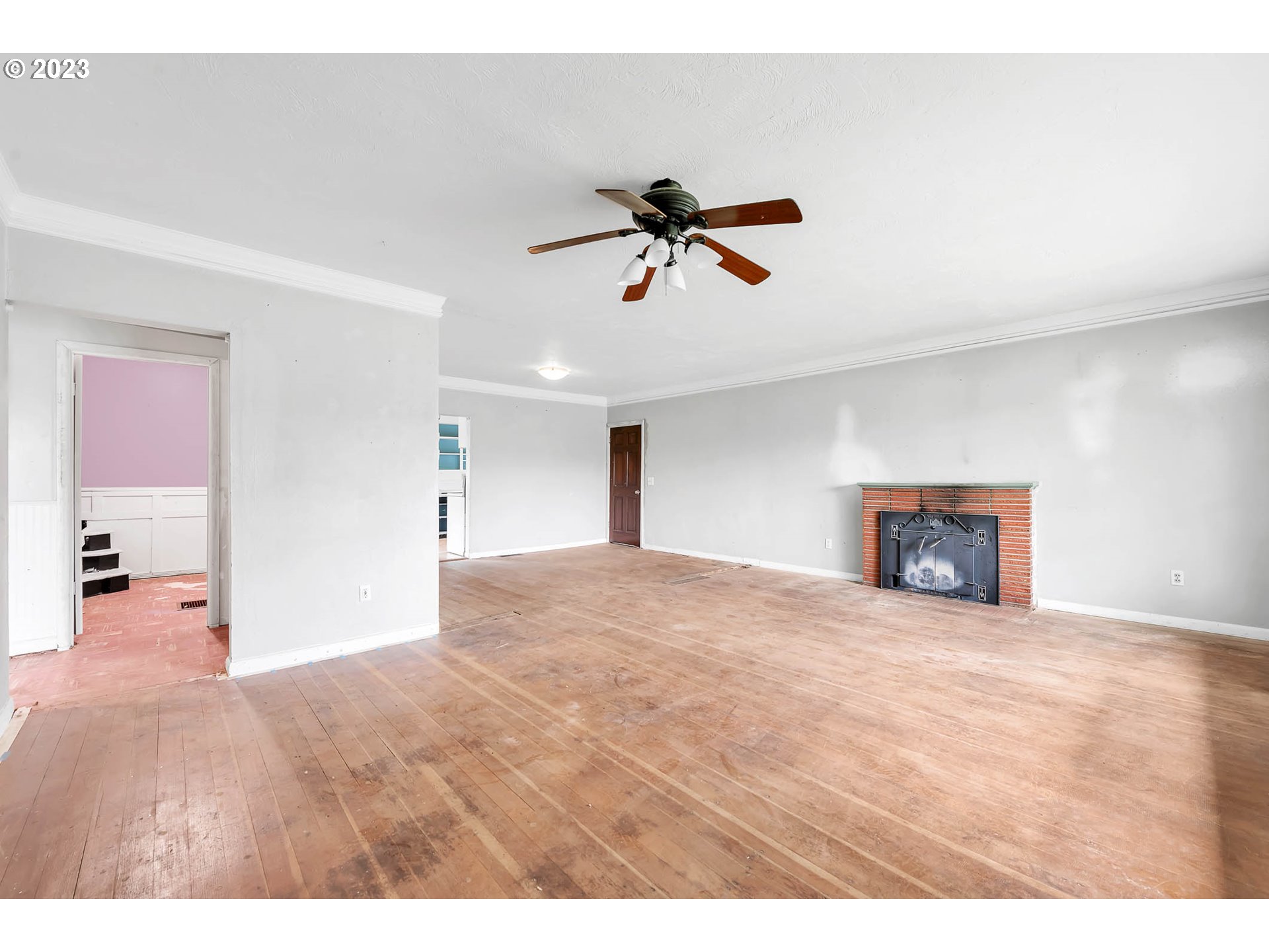 92010 Marcola Road Springfield, OR 97478 - Photo 9 of 45 a view of empty room with wooden floor