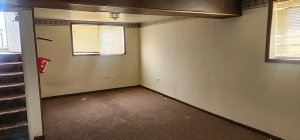 $295,000 | 424 Mark Avenue, Glendale Heights, IL 60139