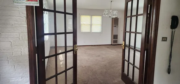 $295,000 | 424 Mark Avenue, Glendale Heights, IL 60139