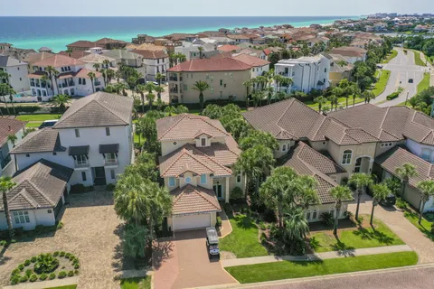 $2,000,000 | 12 St Barts Bay, Destin, FL 32541