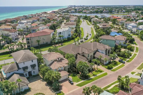 $2,000,000 | 12 St Barts Bay, Destin, FL 32541