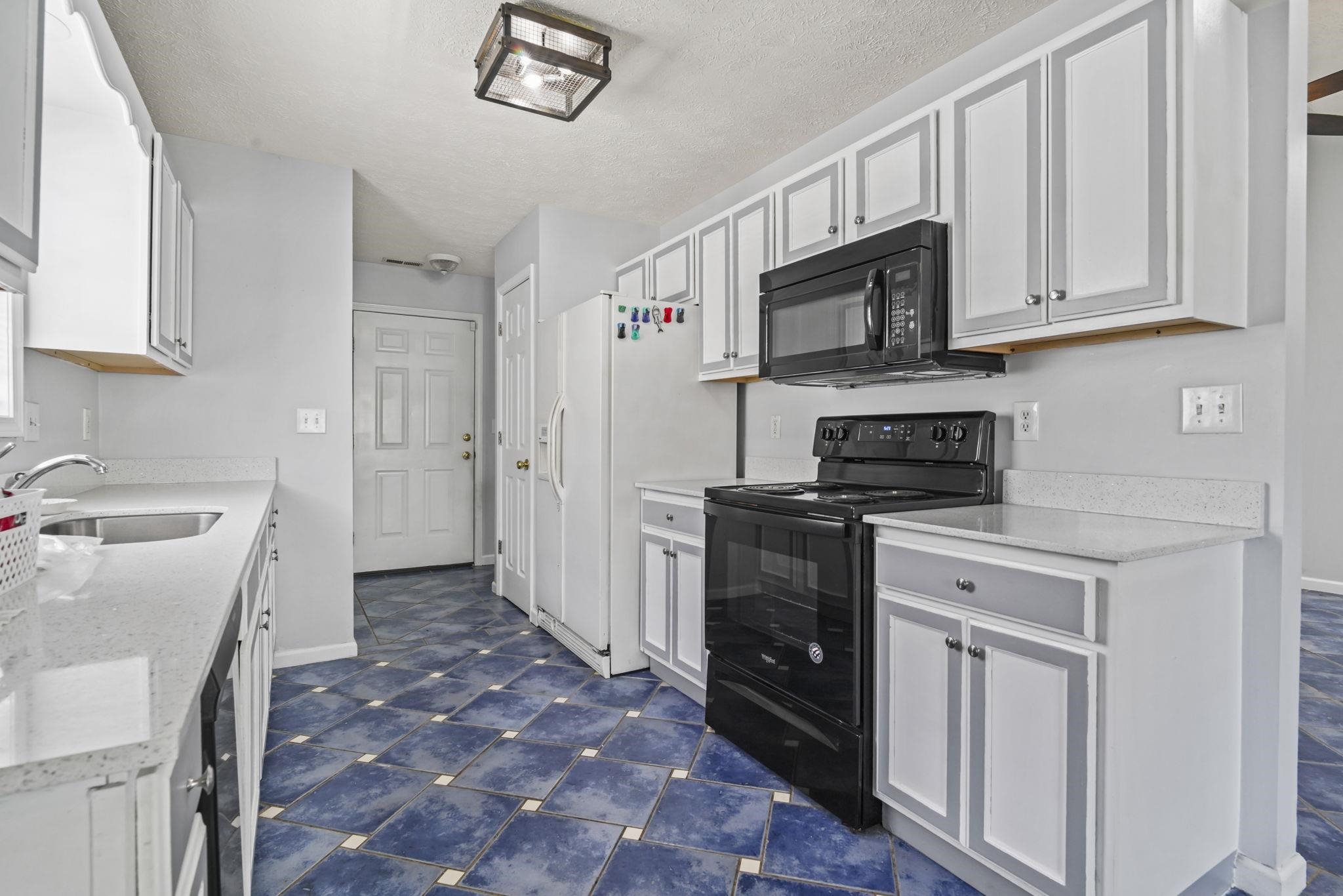 8069 Resin Road Murrells Inlet, SC 29576 - Photo 18 of 43