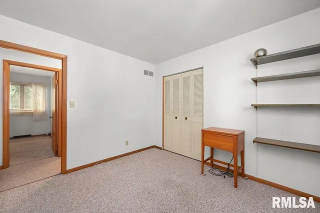 $175,000 | 513 12th Avenue, Hampton, IL 61256