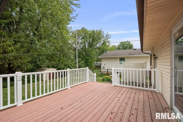 $175,000 | 513 12th Avenue, Hampton, IL 61256