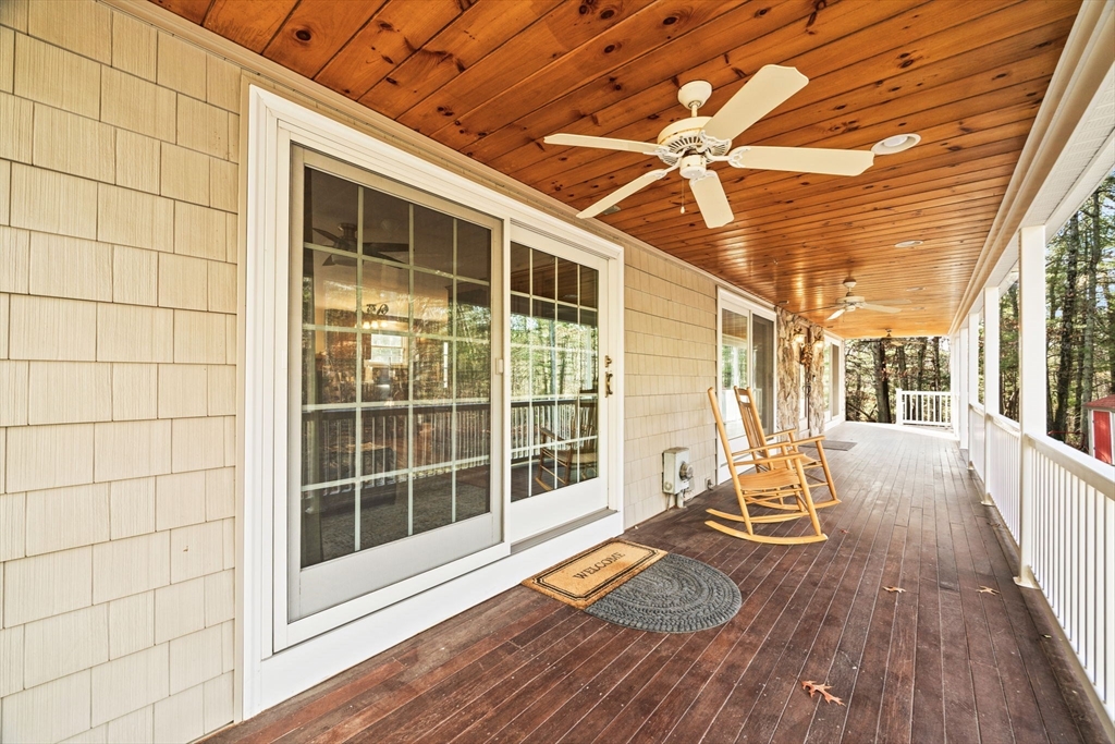 34 Mount Street Wrentham, MA 02093 - Photo 14 of 42