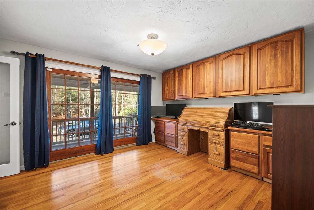 34 Mount Street Wrentham, MA 02093 - Photo 30 of 42